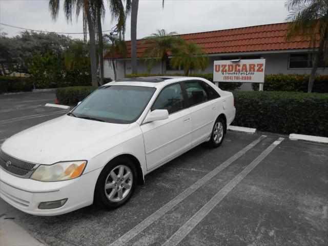 2000 Toyota Avalon XL for sale in Pompano Beach, FL