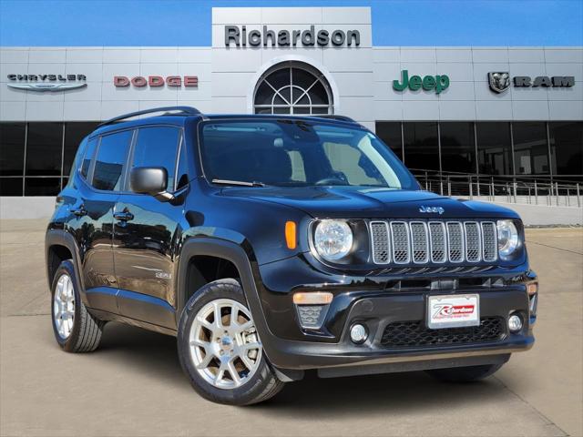 2022 Jeep Renegade Latitude 4x4 2022 Jeep Renegade Latitude 4x4