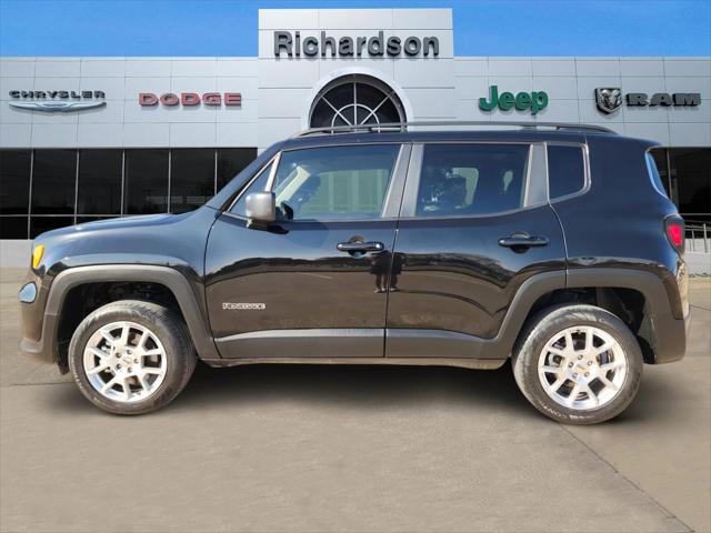 2022 Jeep Renegade Latitude 4x4 2022 Jeep Renegade Latitude 4x4