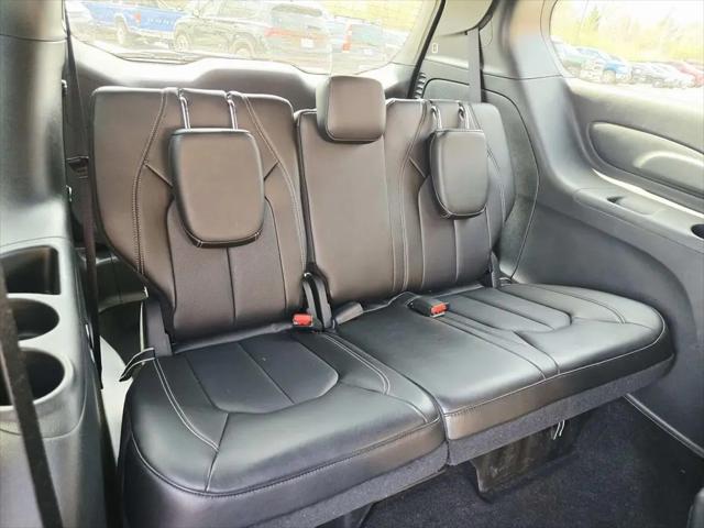 2026 Chrysler Voyager LX