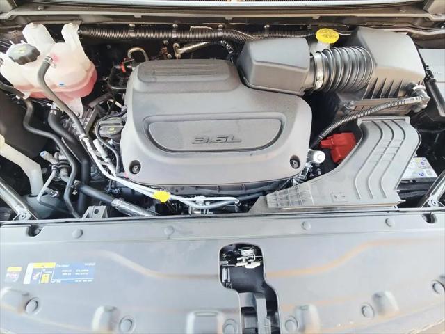 2026 Chrysler Voyager LX