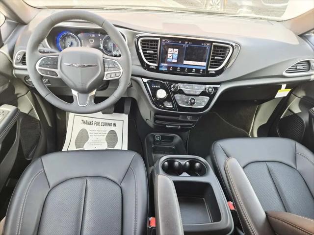 2026 Chrysler Voyager LX