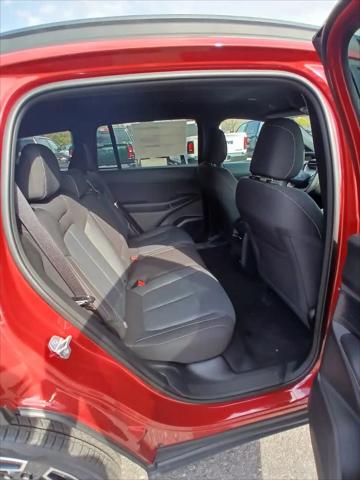 2026 Jeep Cherokee Laredo 4x4