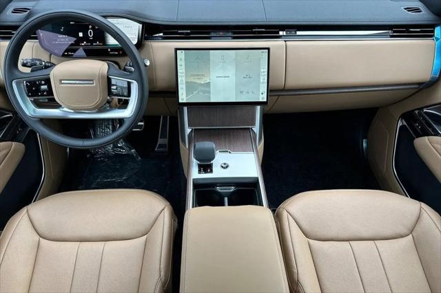 2026 Land Rover Range Rover P400 SE 7 Seat