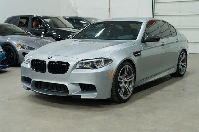 2016 BMW M5 Standard