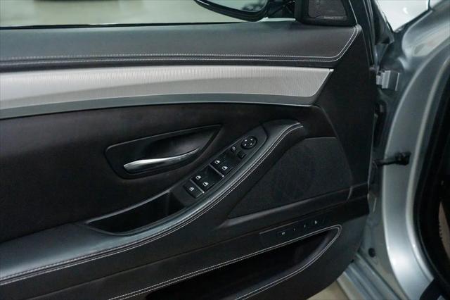 2016 BMW M5 Standard
