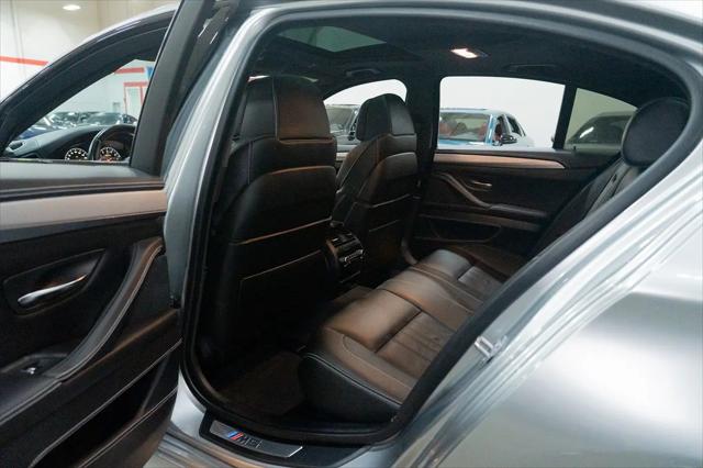 2016 BMW M5 Standard