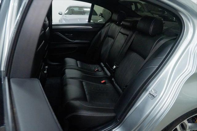 2016 BMW M5 Standard