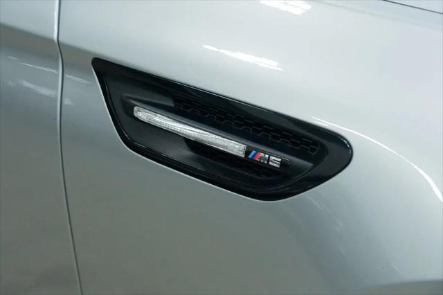 2016 BMW M5 Standard