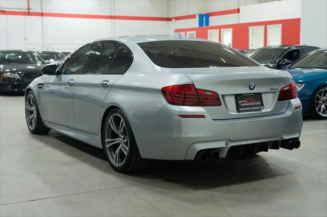 2016 BMW M5 Standard