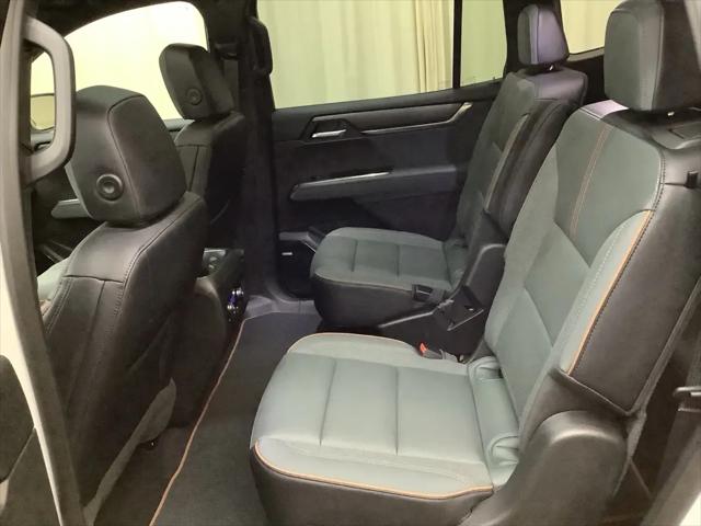 2026 GMC Acadia AT4 AWD