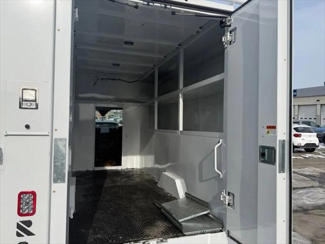 2025 Ford Transit Cutaway Unknown
