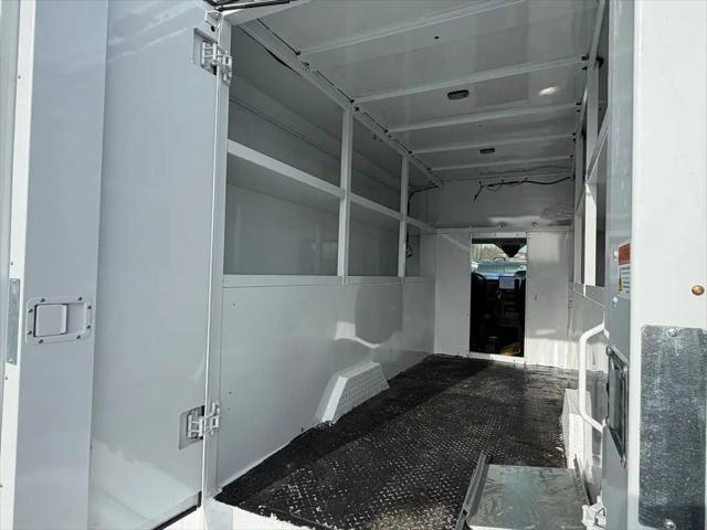 2025 Ford Transit Cutaway Unknown