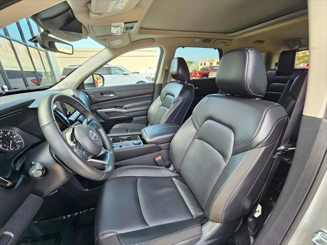 2025 Nissan Pathfinder SL 4WD