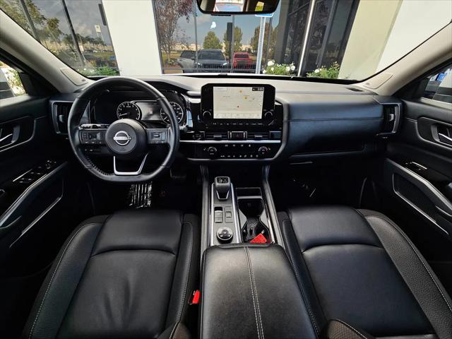 2025 Nissan Pathfinder SL 4WD
