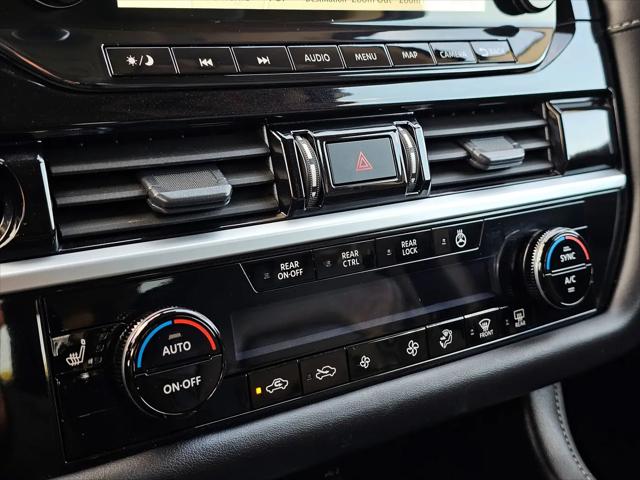 2025 Nissan Pathfinder SL 4WD