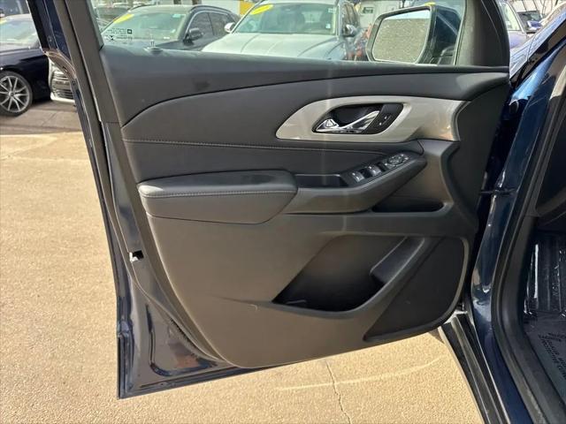 2022 Chevrolet Traverse FWD LT Cloth