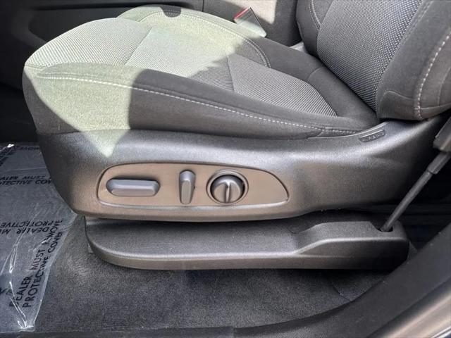 2022 Chevrolet Traverse FWD LT Cloth
