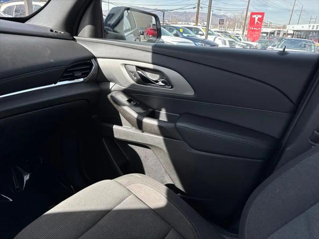 2022 Chevrolet Traverse FWD LT Cloth