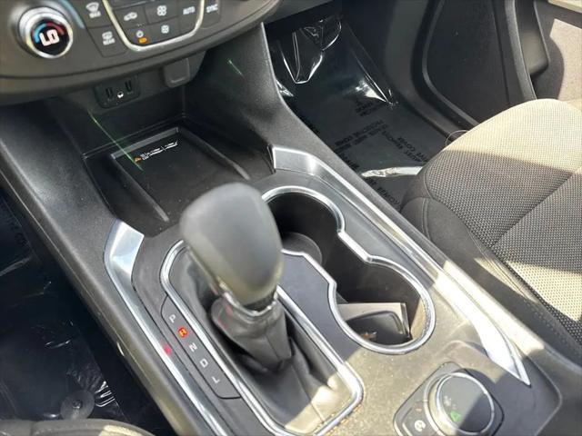 2022 Chevrolet Traverse FWD LT Cloth