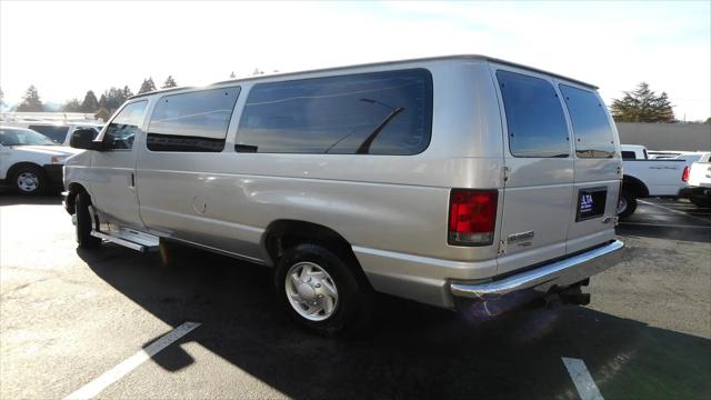 2012 Ford E-350 Super Duty XL
