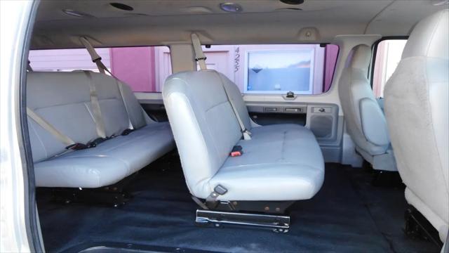 2012 Ford E-350 Super Duty XL