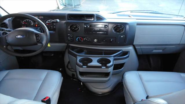2012 Ford E-350 Super Duty XL