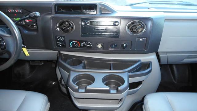 2012 Ford E-350 Super Duty XL