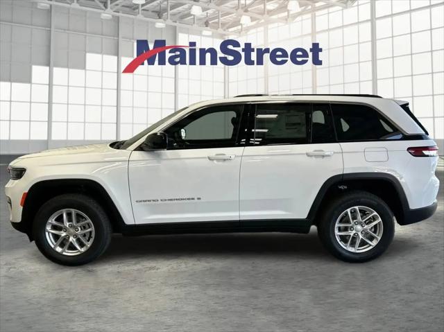 2026 Jeep Grand Cherokee Laredo 4x4