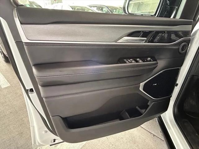 2026 Jeep Grand Wagoneer L Limited Reserve 4x4