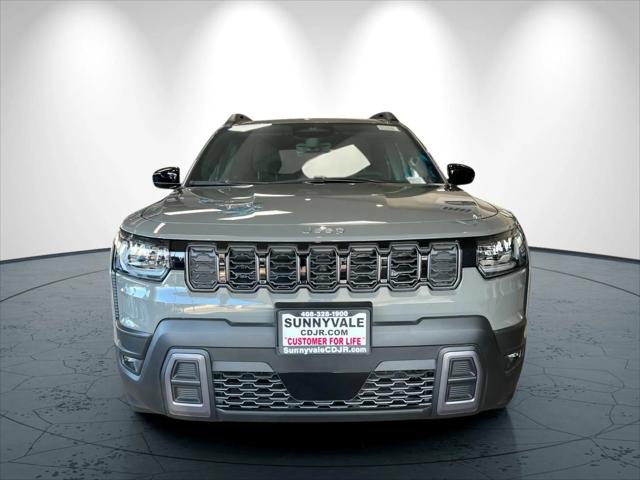 2026 Jeep Cherokee Laredo 4x4