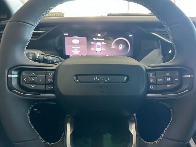 2026 Jeep Cherokee Laredo 4x4