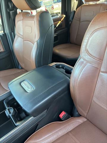 2024 Ram 3500 Limited Longhorn Crew Cab 4x4 8' Box