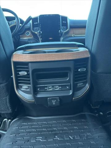 2024 Ram 3500 Limited Longhorn Crew Cab 4x4 8' Box