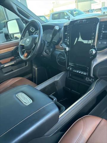 2024 Ram 3500 Limited Longhorn Crew Cab 4x4 8' Box