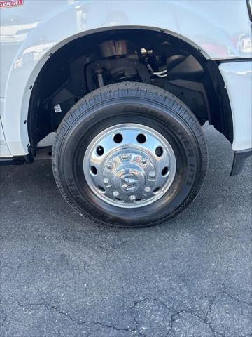 2024 Ram 3500 Limited Longhorn Crew Cab 4x4 8' Box