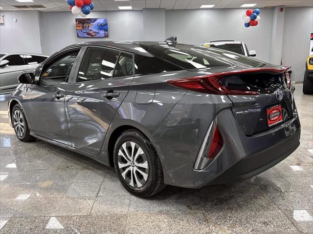 2022 Toyota Prius Prime LE [4]