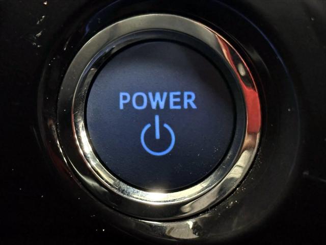 2022 Toyota Prius Prime LE [25]