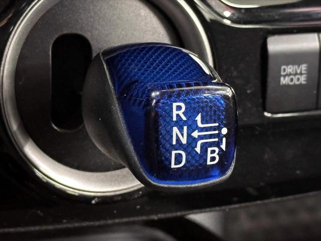 2022 Toyota Prius Prime LE [26]