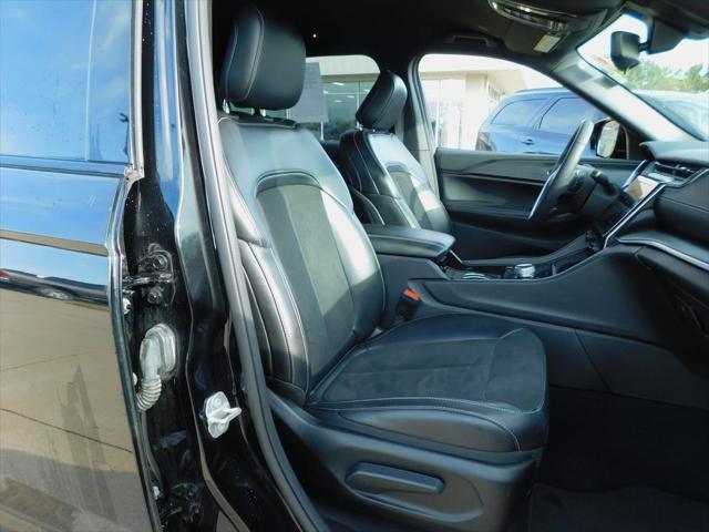 2023 Jeep Grand Cherokee L Altitude 4x4