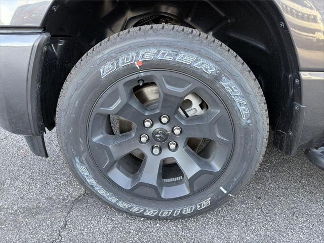2026 Ram 1500 Express Crew Cab 4x4 5'7" Box