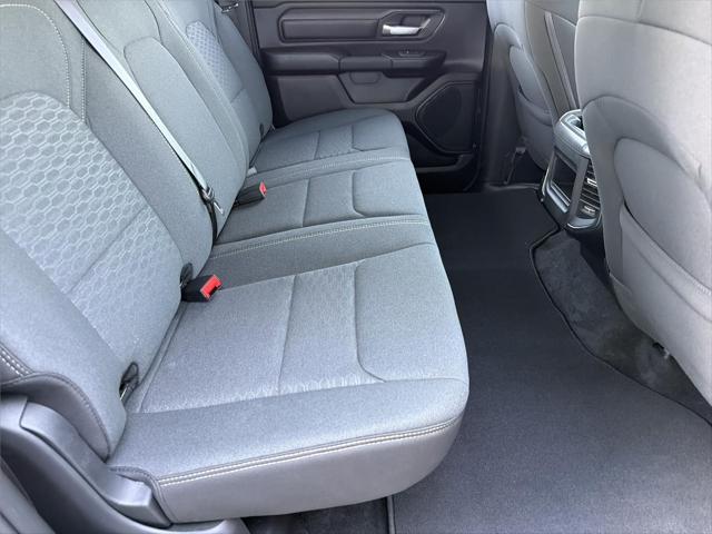 2026 Ram 1500 Express Crew Cab 4x4 5'7" Box