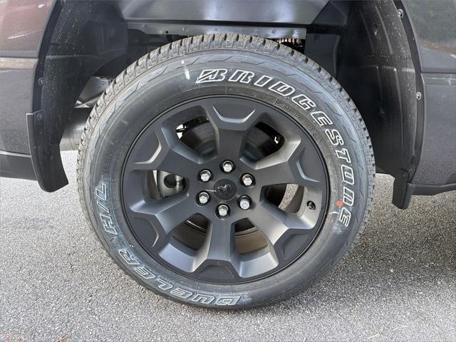 2026 Ram 1500 Express Crew Cab 4x4 5'7" Box