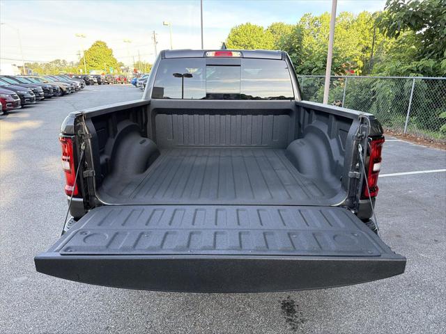 2026 Ram 1500 Express Crew Cab 4x4 5'7" Box