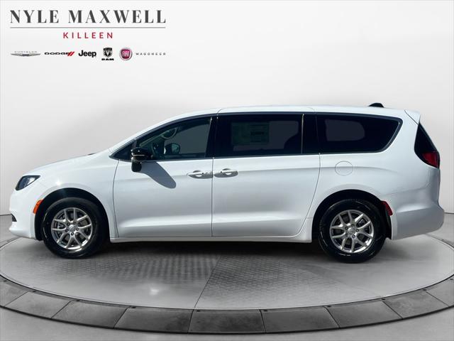 2026 Chrysler Voyager LX