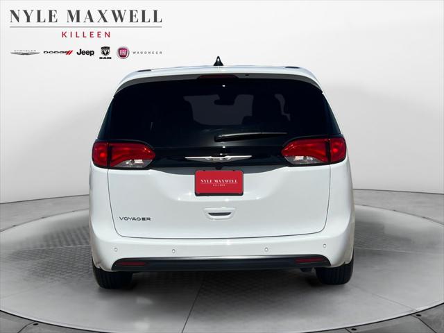 2026 Chrysler Voyager LX