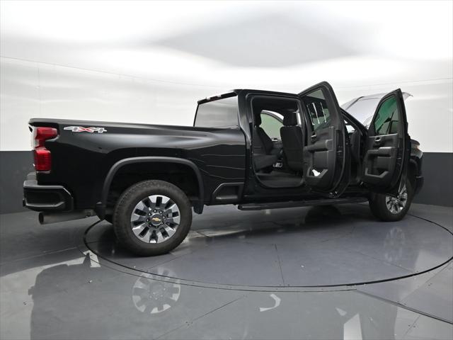 2025 Chevrolet Silverado 2500HD 4WD Crew Cab Standard Bed Custom