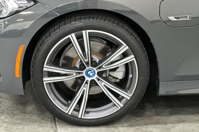 2023 BMW 3 Series 330e Sedan