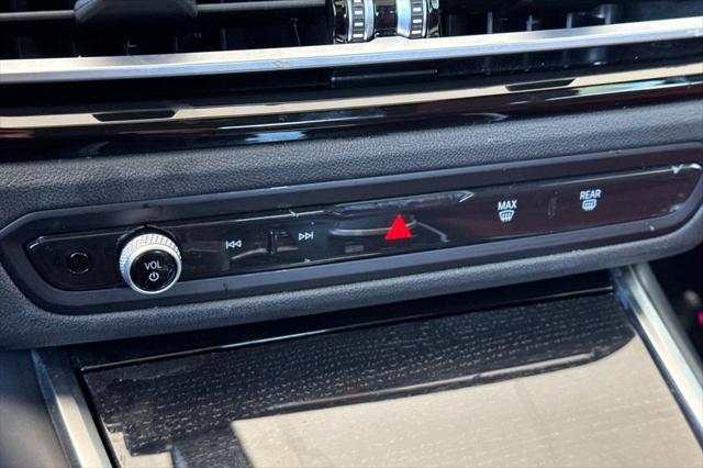 2023 BMW 3 Series 330e Sedan