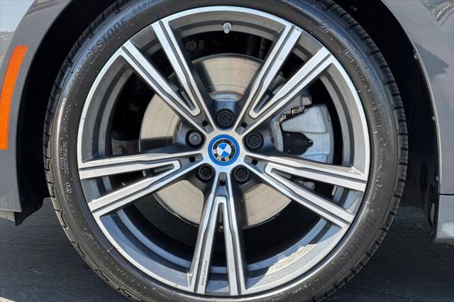2023 BMW 3 Series 330e Sedan